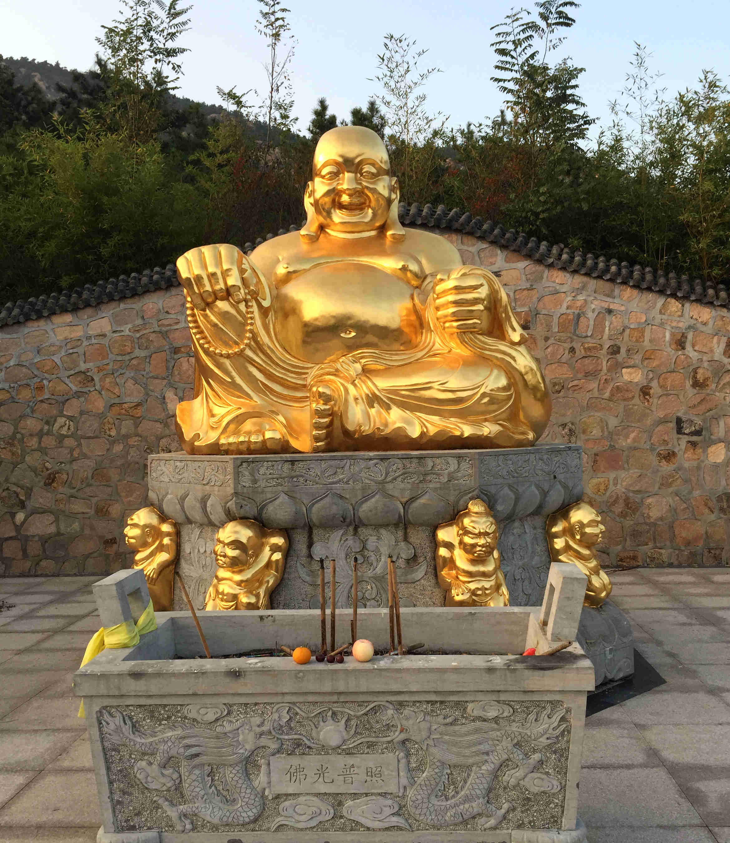 貼金雕塑佛.jpg